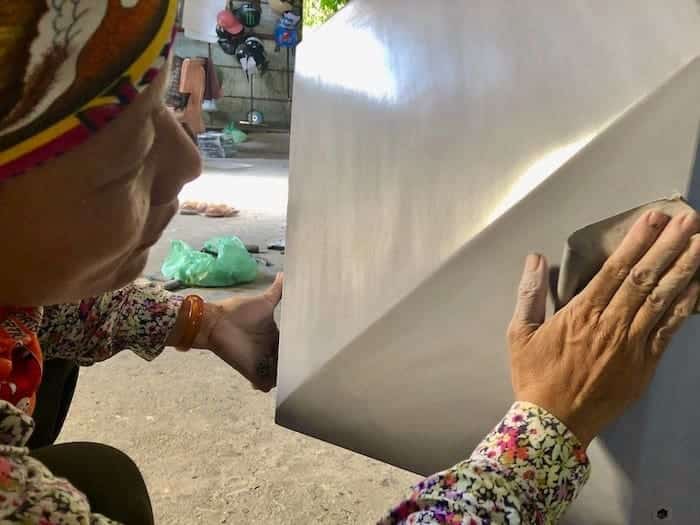 Hand sanding Vietnam