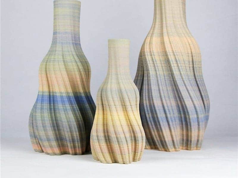 Porcelain with 3D design,