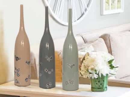3 Vases with Mother of Pearl