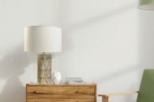 Agate Lamp With White Lamp Shades