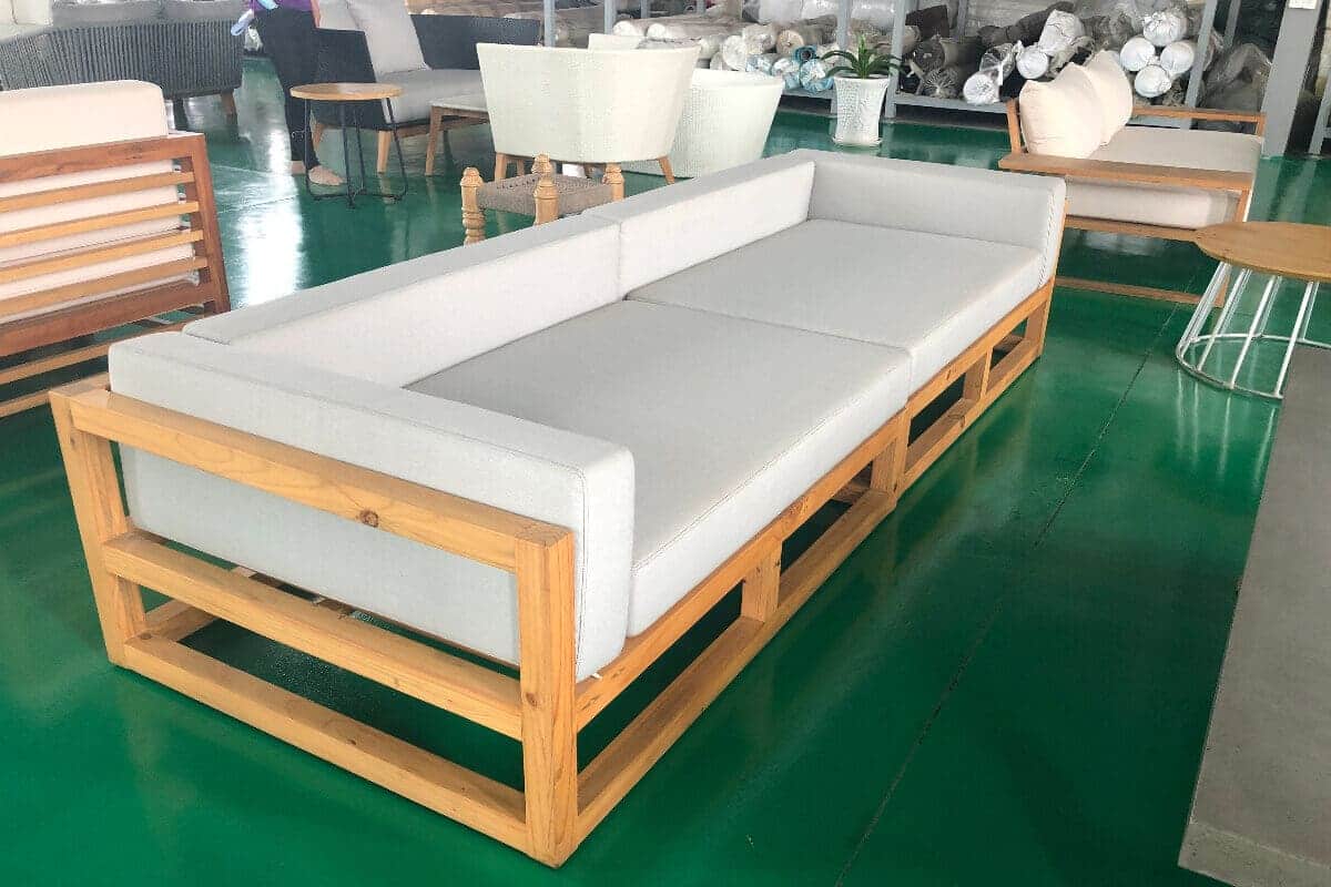 Mid-Century Modern Outdoor Furniture Guide