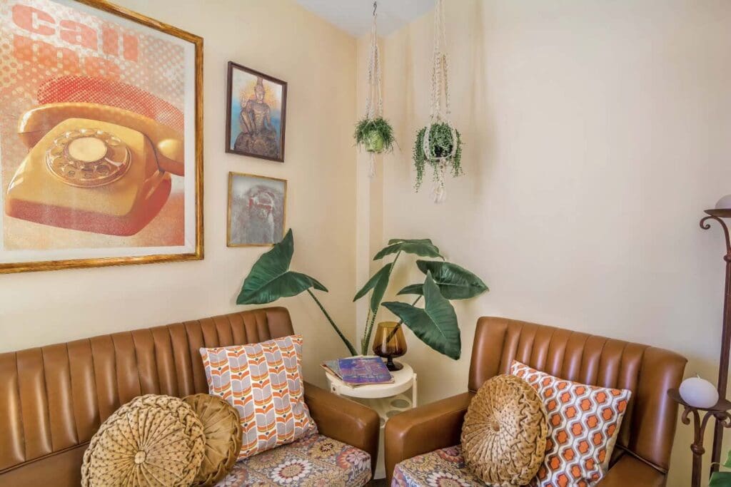 Floral And Natural Motifs 80'S Home Decor