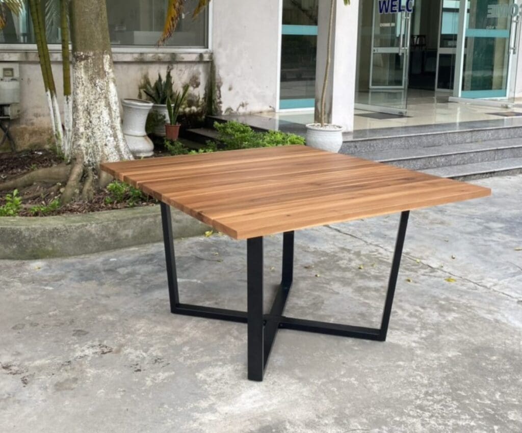 Acacia Table