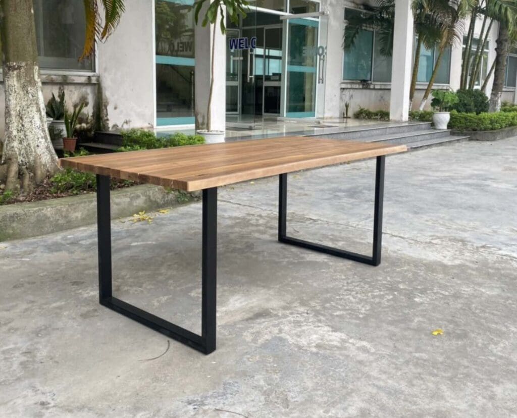 Acacia Table