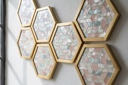 Mother of Pearl and AI Design, created wall art with Shapr3D and brought to life through visualization.